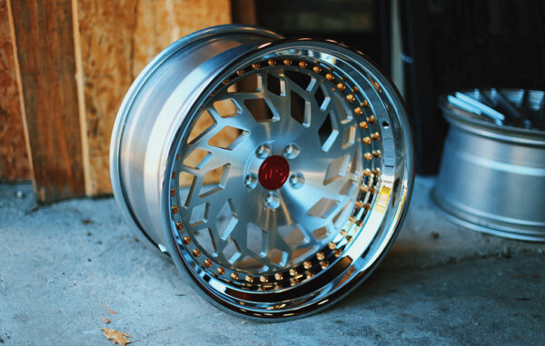 18" MD1 wheels, brushed, watercooledind